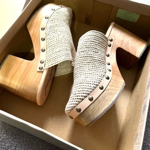 🌟 FREE PEOPLE Claudia Crochet Clog-SIZE 8 - Picture 15 of 16